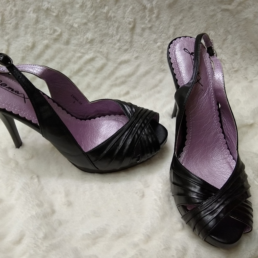 Black leather peep toe sling back heels sz 9